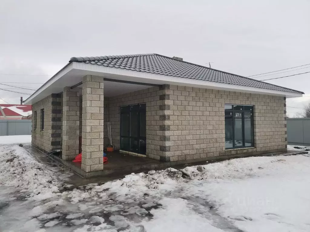 Коттедж в Самарская область, Ставропольский район, с. Подстепки ... - Фото 1