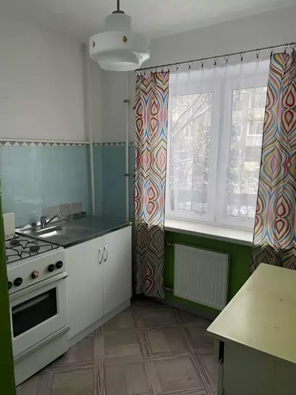 2-к кв. Ленинградская область, Сясьстрой Волховский район, ул. Петра ... - Фото 0