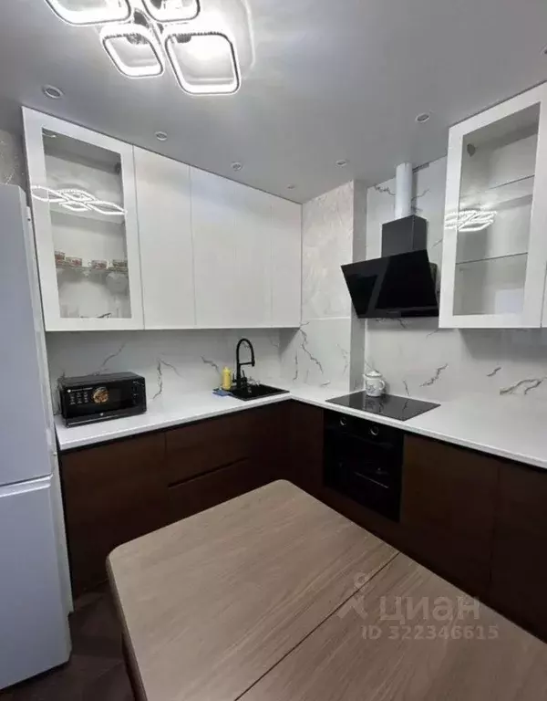 1-к кв. Волгоградская область, Волгоград ул. Расула Гамзатова, 19 ... - Фото 2