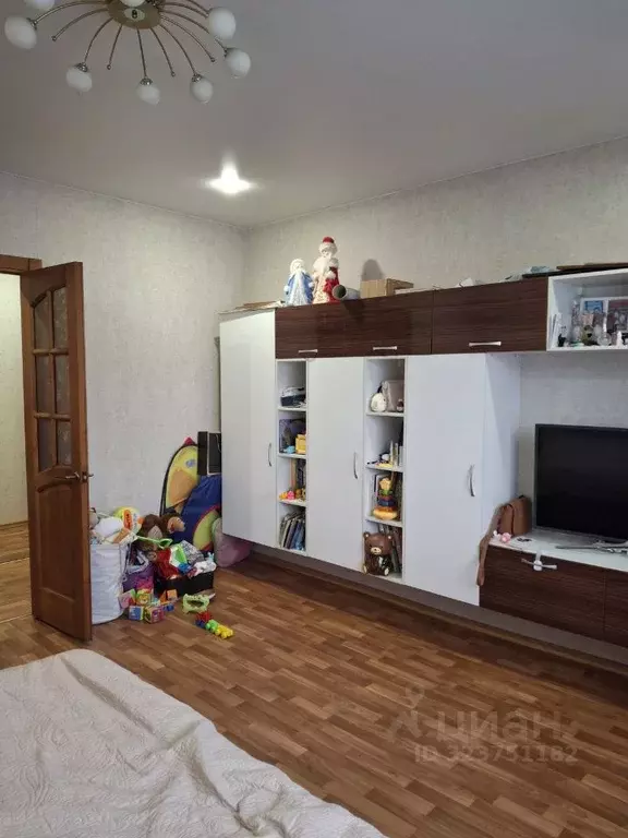 3-к кв. Красноярский край, Красноярск просп. Металлургов, 30 (66.0 м) - Фото 0