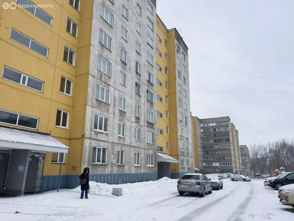 3-комнатная квартира: Барнаул, микрорайон Западный, Горно-Алтайская ... - Фото 0