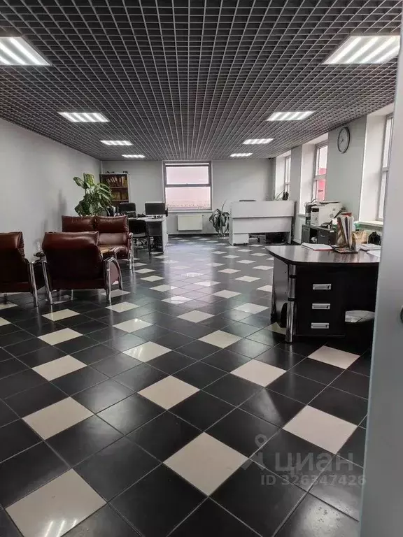 Офис в Краснодарский край, Краснодар Раздельная ул., 2А (180 м) - Фото 1