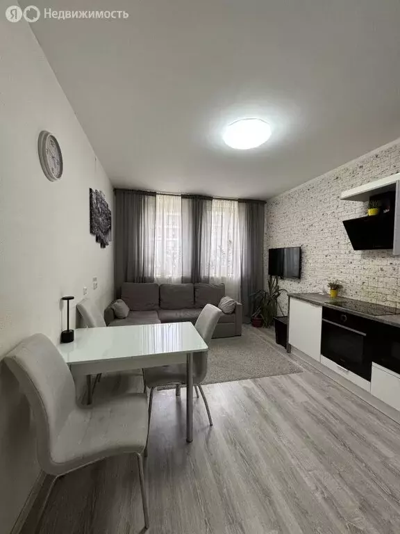 3-комнатная квартира: Екатеринбург, Счастливая улица, 4 (86 м) - Фото 1