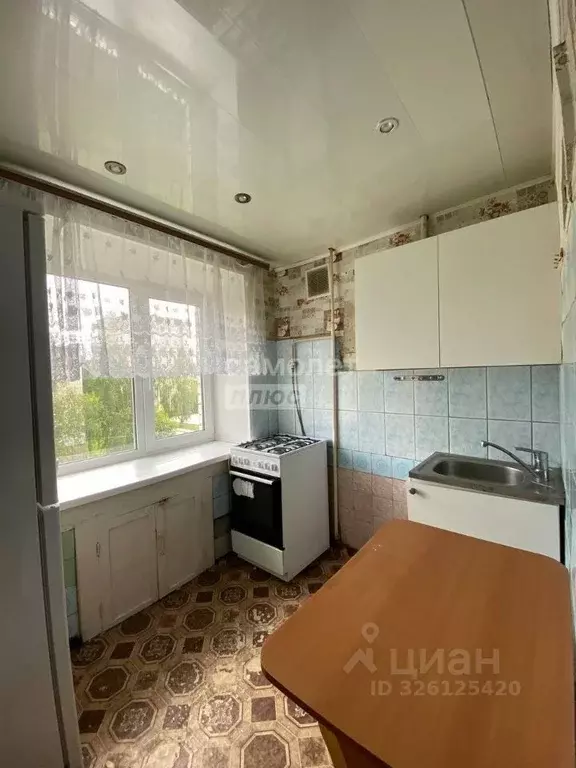 2-к кв. Нижегородская область, Бор 2-й мкр, ул. 2-й Микрорайон, 12 ... - Фото 0