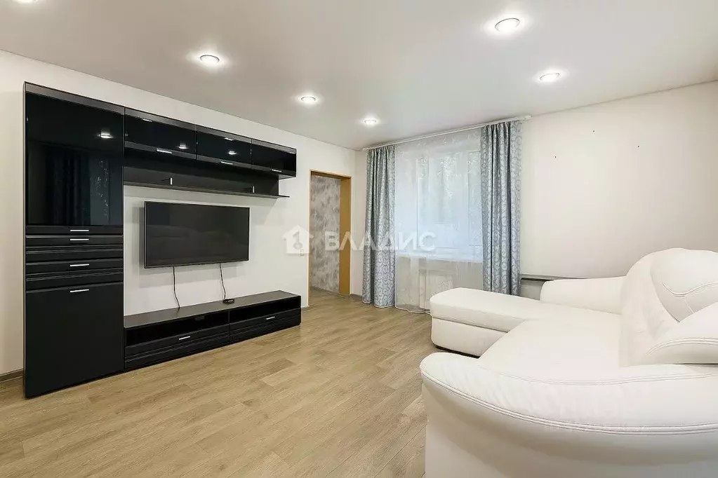 3-к кв. Карелия, Петрозаводск просп. Александра Невского, 21 (55.0 м) - Фото 1