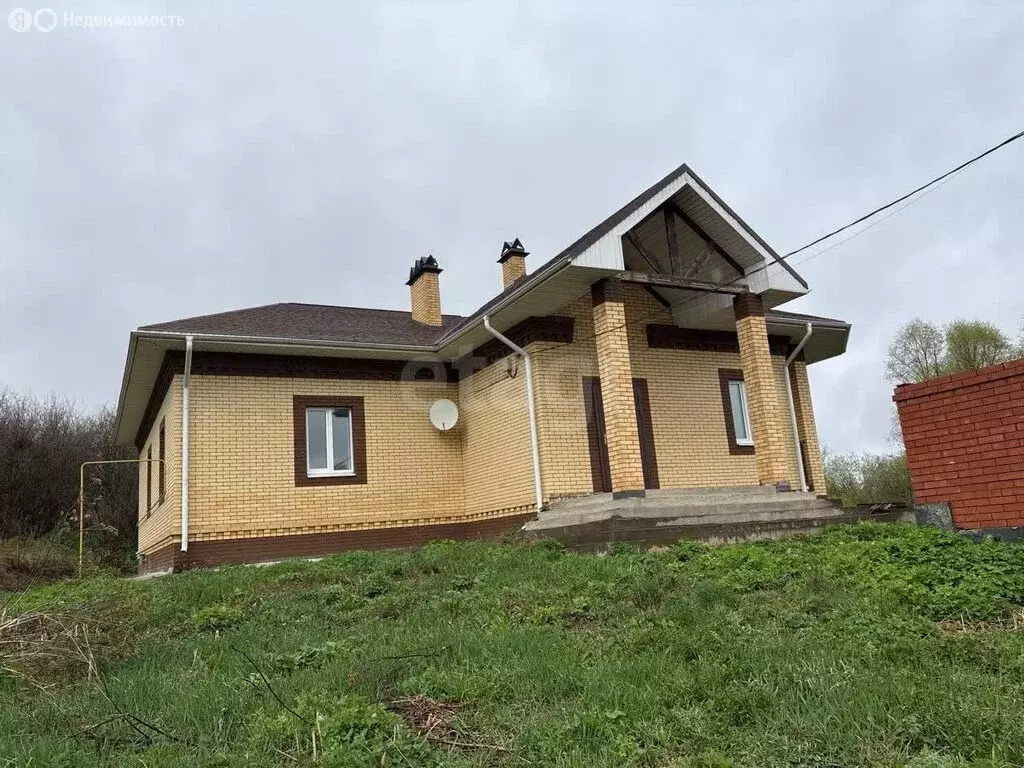 Дом в Сарапульский район, село Яромаска, Камская улица (391.1 м) - Фото 1