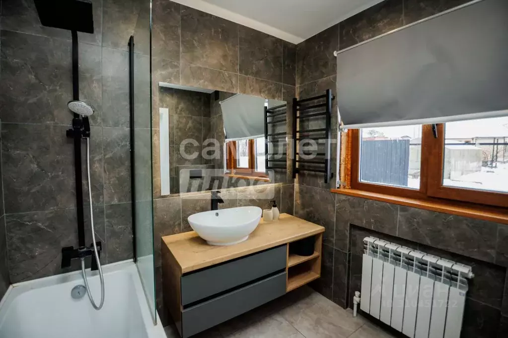 Дом в Томская область, Томск д. Лоскутово, Ракетный пер., 3Б (146 м) - Фото 1