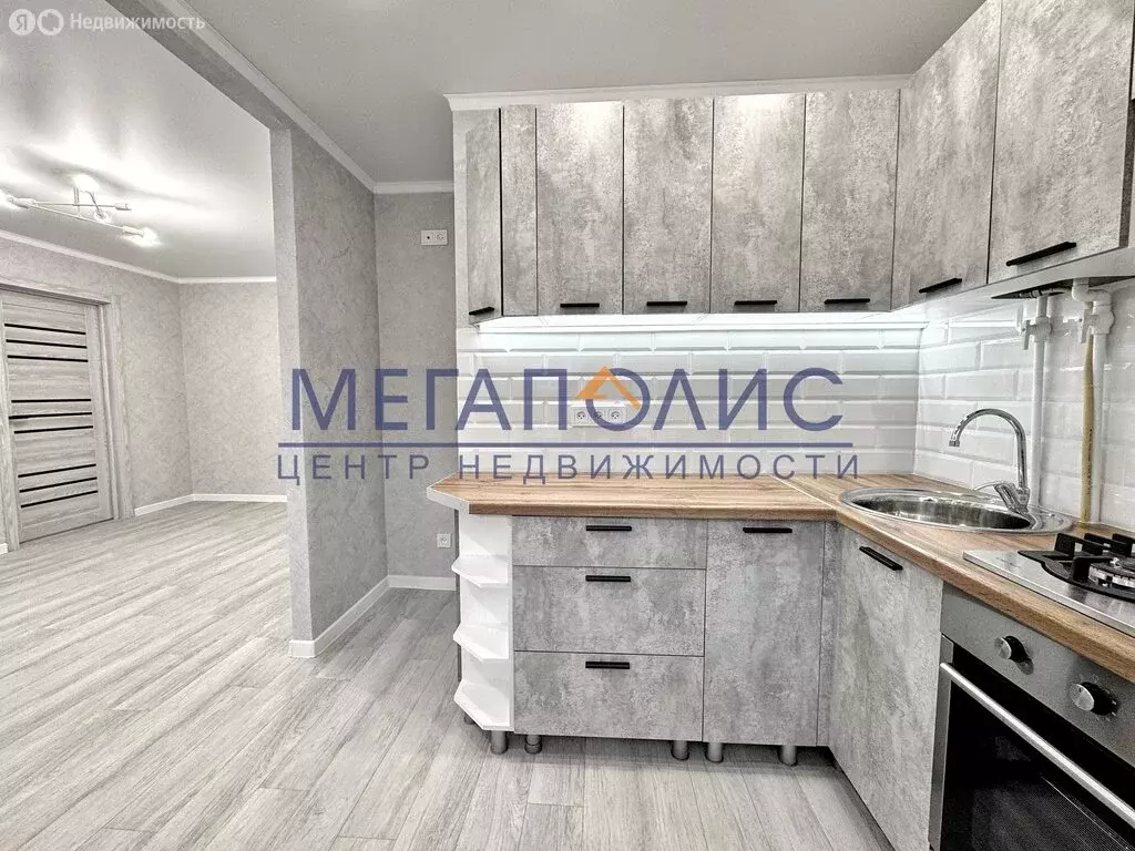 2-комнатная квартира: Балаково, улица Титова, 33 (38 м) - Фото 1