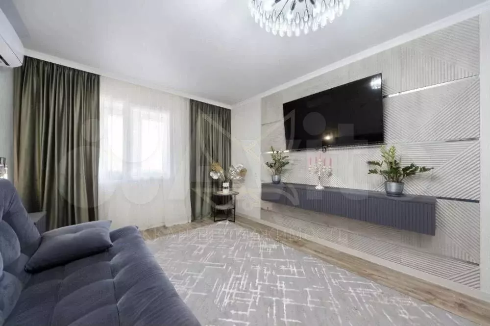 1-к. квартира, 38 м, 4/6 эт. - Фото 0