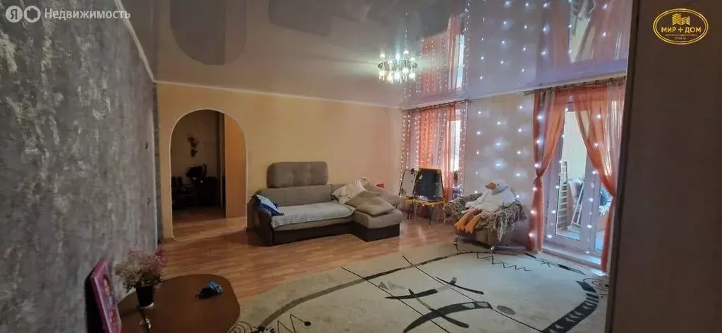 3-комнатная квартира: Находка, улица Дзержинского, 7Б (69 м) - Фото 1