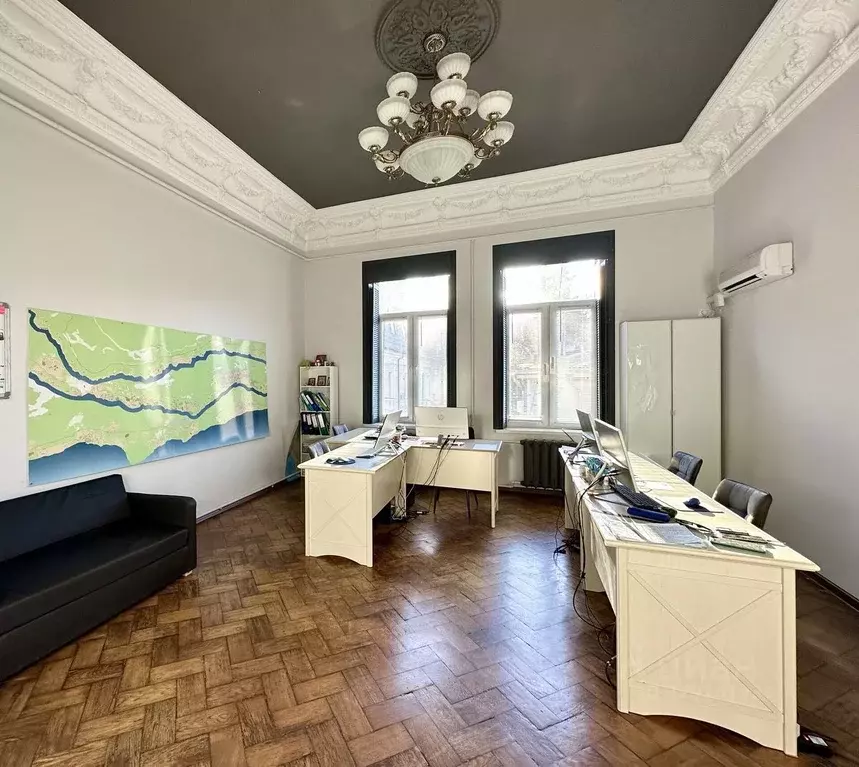 Офис в Крым, Ялта ул. Морская, 5 (180 м) - Фото 1