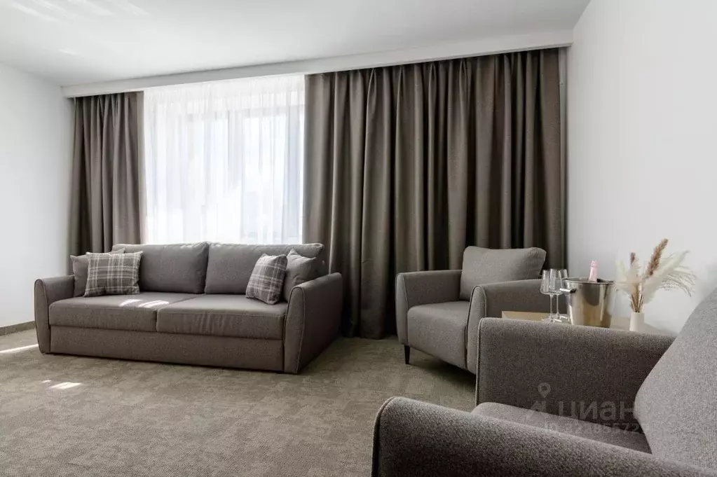 Комната Астраханская область, Астрахань Красная Набережная ул., 3/24 ... - Фото 1