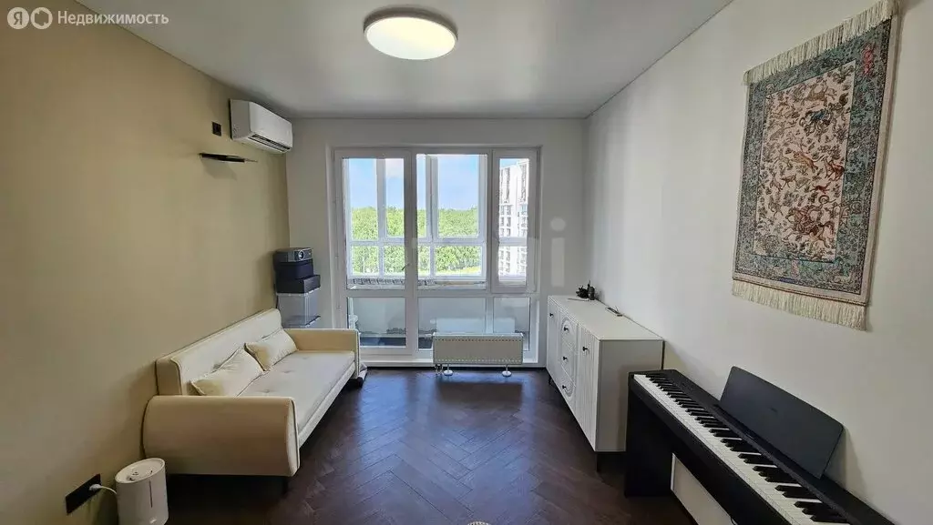 1-комнатная квартира: Тюмень, улица Анатолия Клиндюка, 3 (34.3 м) - Фото 2