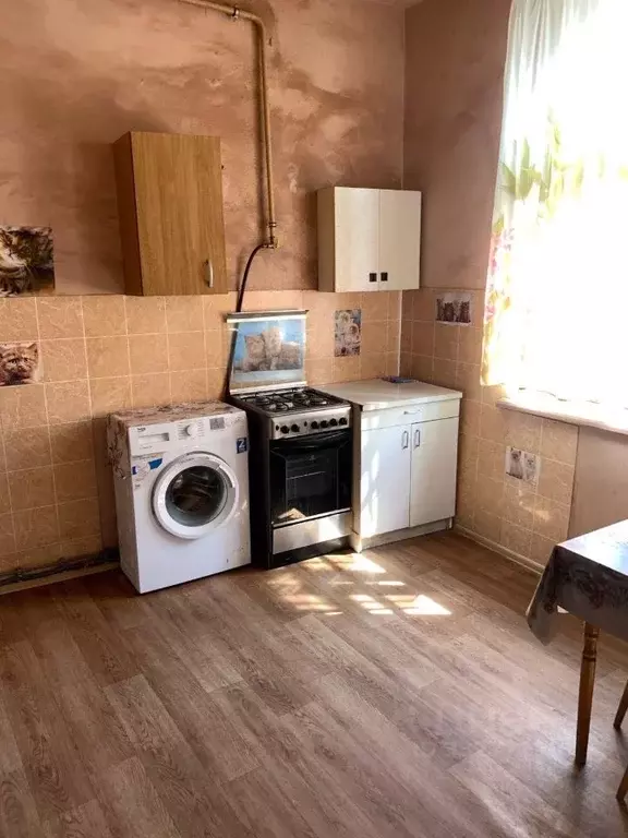 Комната Санкт-Петербург Суворовский просп., 2 (15.0 м) - Фото 1