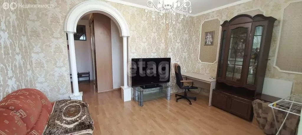 3-комнатная квартира: Омск, Октябрьская улица, 122 (65.2 м) - Фото 1