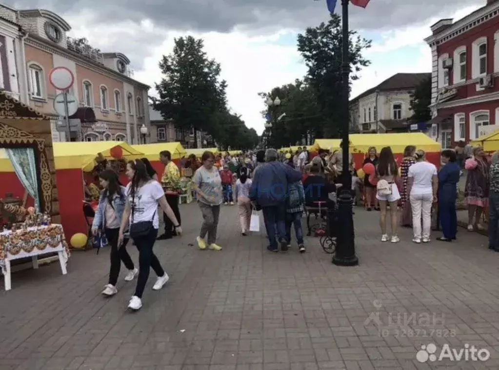 Торговая площадь в Нижегородская область, Семенов ул. Ленина (28 м) - Фото 1
