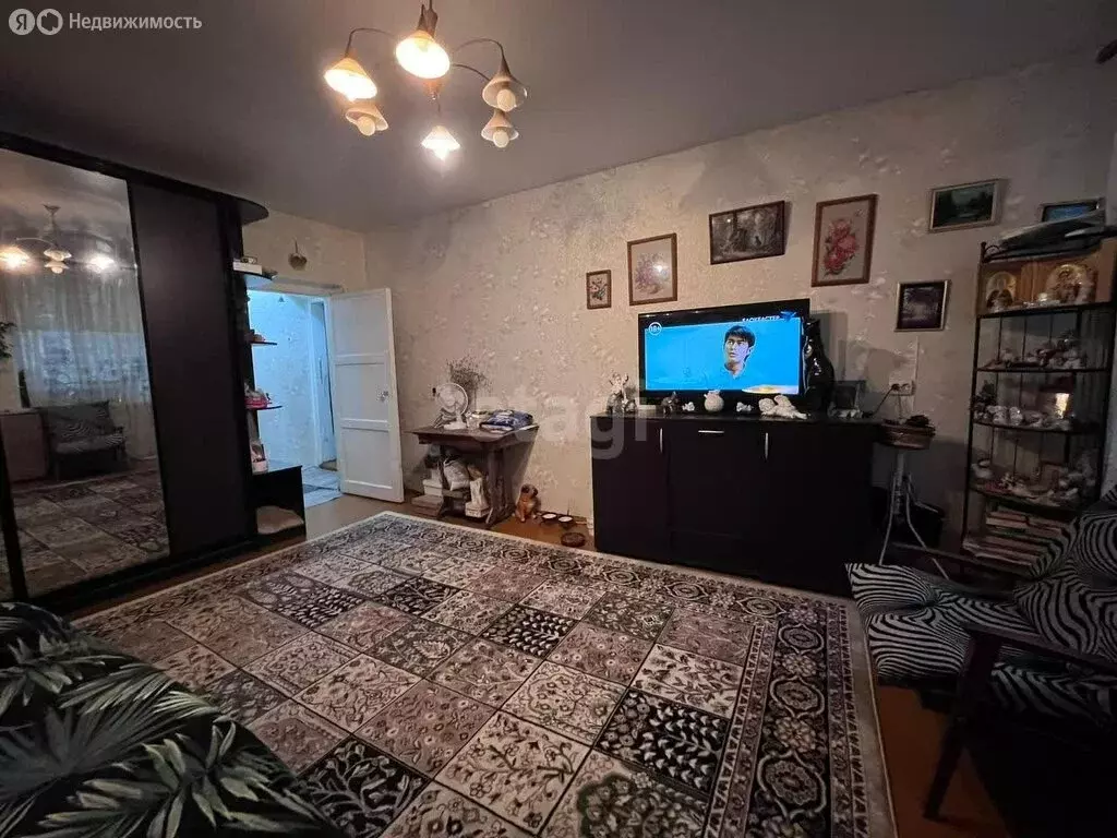3-комнатная квартира: Уфа, улица Ленина, 65 (62.5 м) - Фото 1