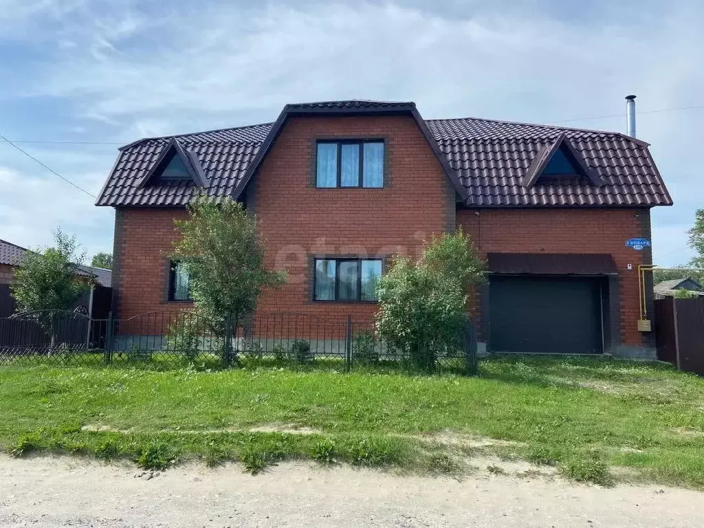 Дом в Свердловская область, Тавда ул. 9 Января (259 м) - Фото 1