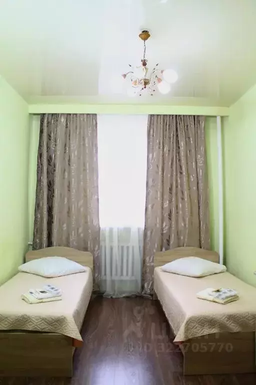 Комната Ямало-Ненецкий АО, Губкинский 16-й мкр, 44 - Фото 1