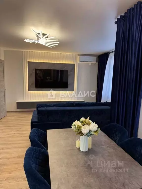 2-к кв. Воронежская область, Воронеж ул. Загоровского, 13к1 (89.2 м) - Фото 1