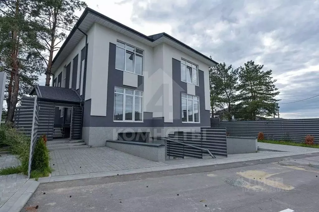 Таунхаус в Воронежская область, Воронеж ул. Флотская, 28 (174 м) - Фото 1