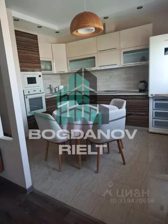 2-к кв. Омская область, Омск ул. Туполева, 5 (71.2 м) - Фото 1