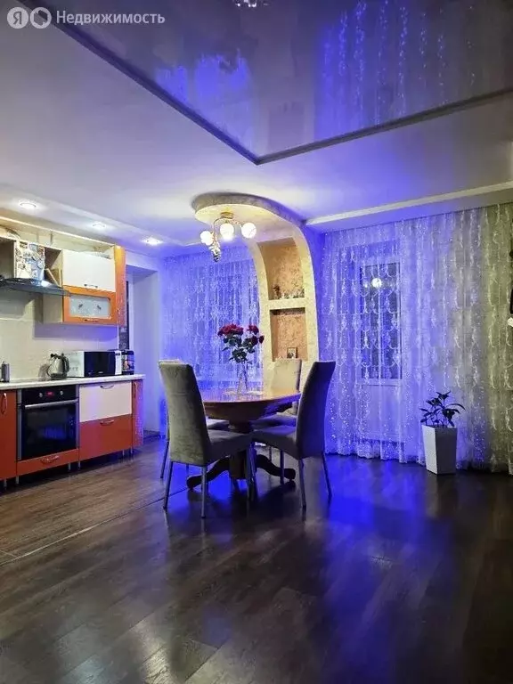 3-комнатная квартира: Томск, Паровозный переулок, 10 (88 м) - Фото 1