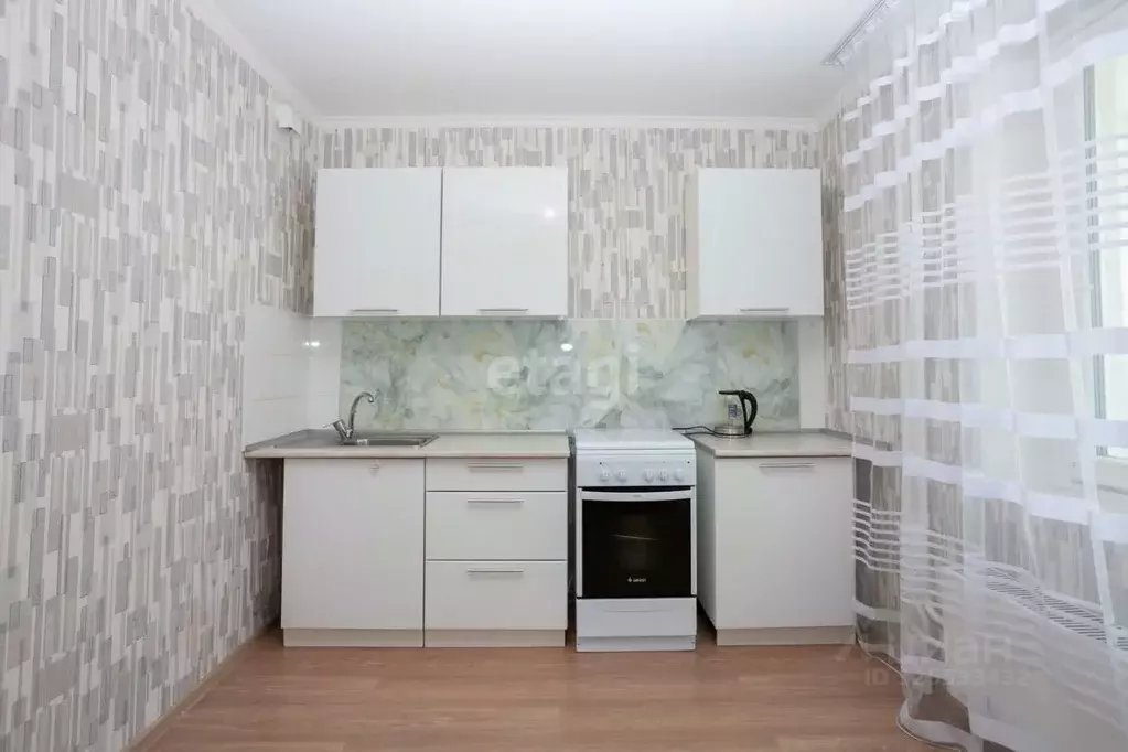 2-к кв. Тюменская область, Тюмень Кремлевская ул., 110к1 (62.7 м) - Фото 1