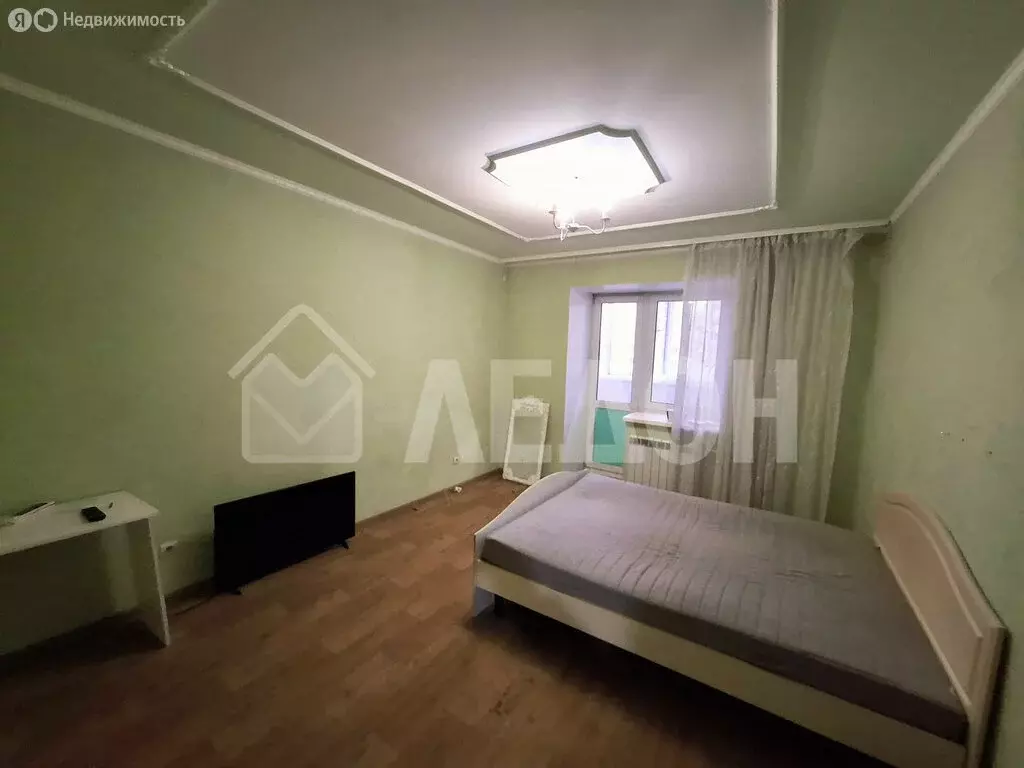 1-комнатная квартира: Омск, улица Крупской, 38 (35 м) - Фото 1