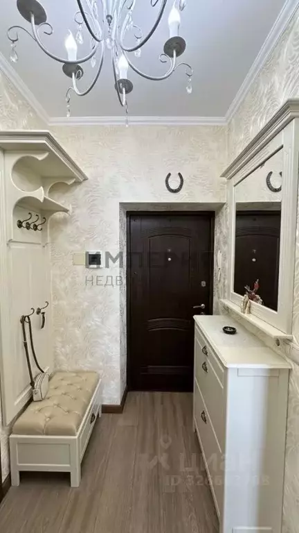 2-к кв. Крым, Симферополь просп. Победы, 74А (57.0 м) - Фото 1