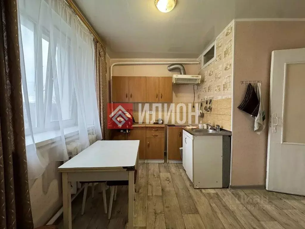 2-к кв. Крым, Белогорск ул. Нижнегорская, 29 (41.6 м) - Фото 1