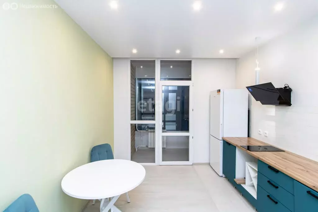 1-комнатная квартира: Тюмень, улица Мельникайте, 36к1 (42.1 м) - Фото 1