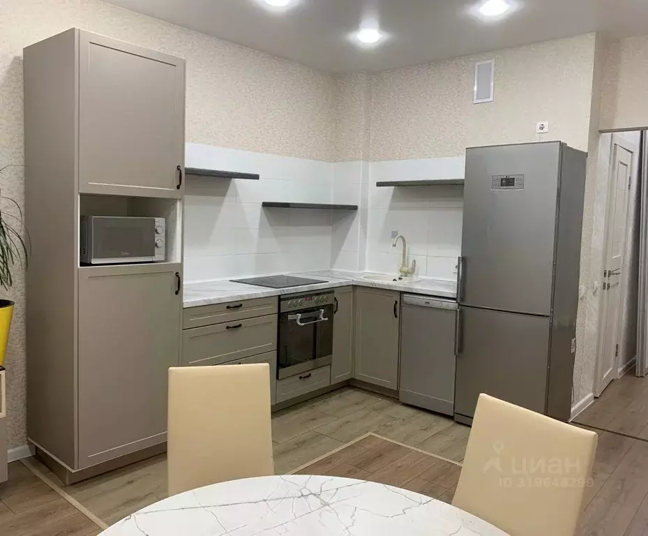2-к кв. Красноярский край, Красноярск Северное ш., 48А (68.0 м) - Фото 0