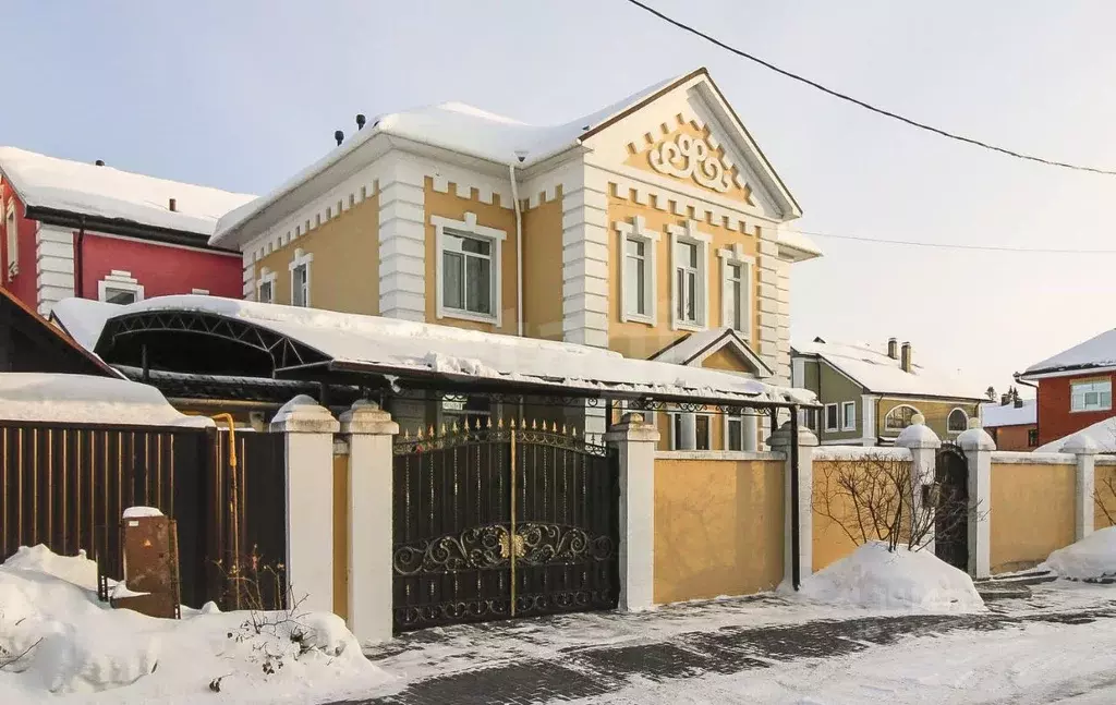 Дом в Тюменская область, Тюмень Веселая ул. (196 м) - Фото 1