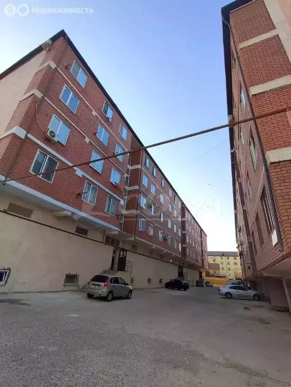 1-комнатная квартира: Дербент, улица Назима Казиахмедова, 1Г (52.7 м) - Фото 0