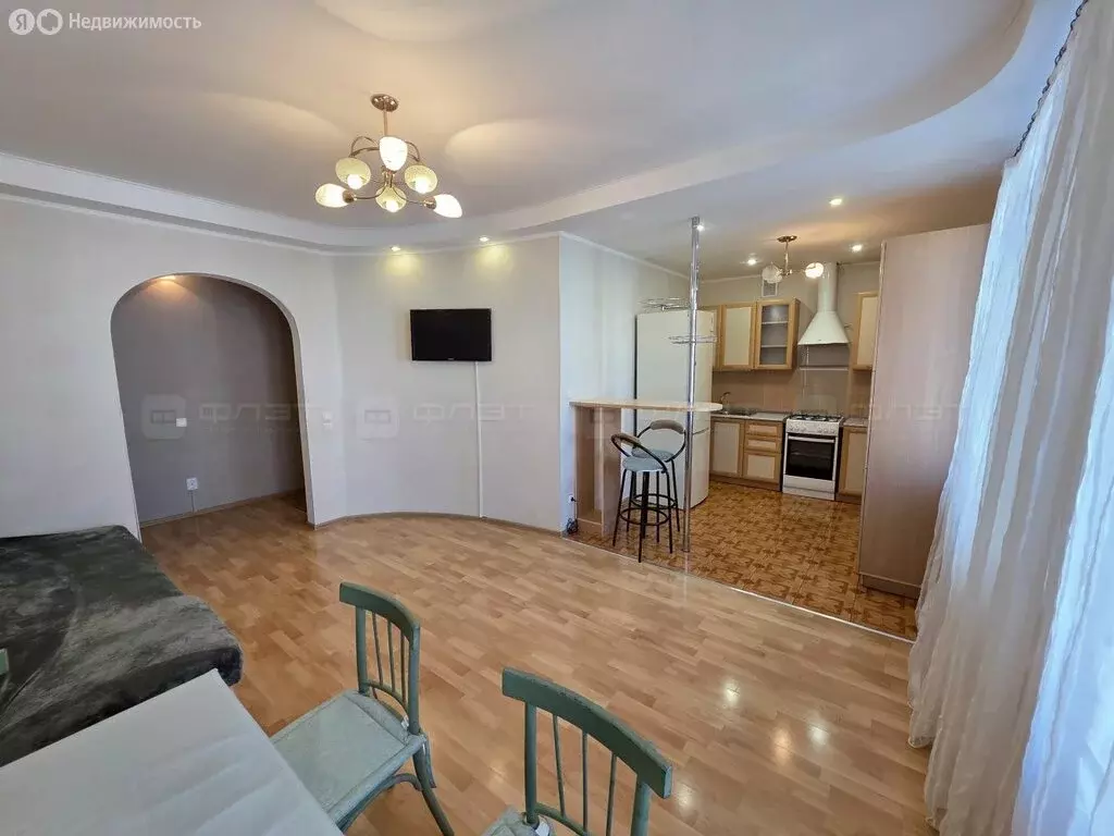 2-комнатная квартира: Казань, улица Четаева, 4 (80 м) - Фото 0