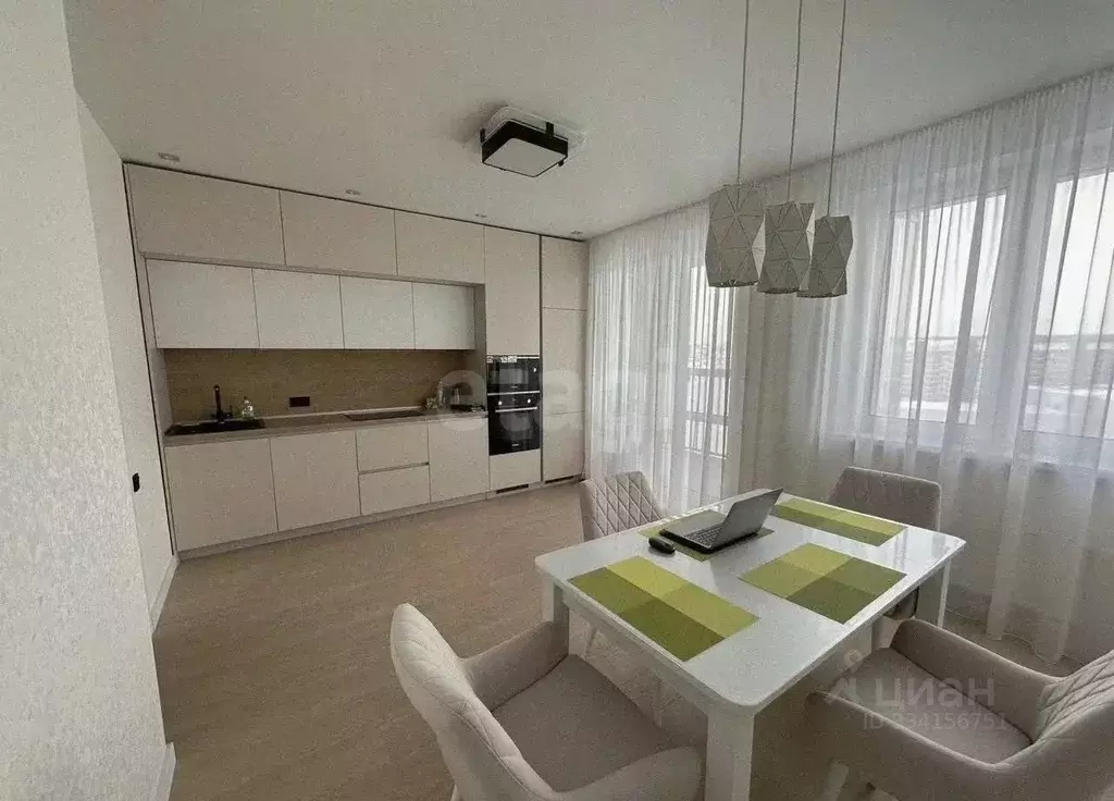 2-к кв. Татарстан, Казань ул. Азата Аббасова, 5 (66.4 м) - Фото 2