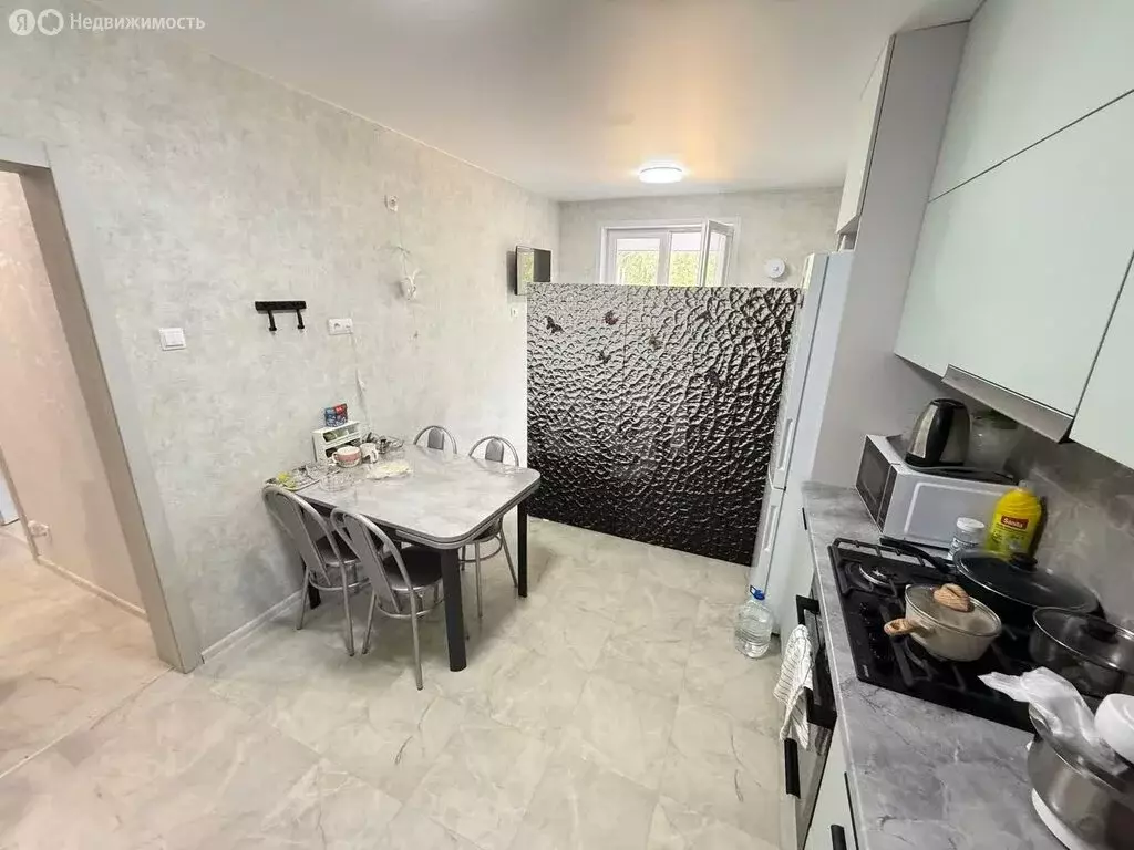 2-комнатная квартира: Кострома, улица Александра Зиновьева, 8 (55.7 м) - Фото 1