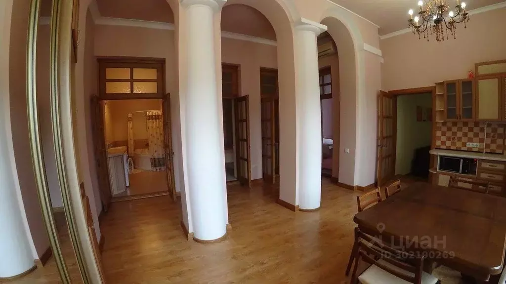 Дом в Крым, Евпатория ул. Гоголя (100 м) - Фото 2