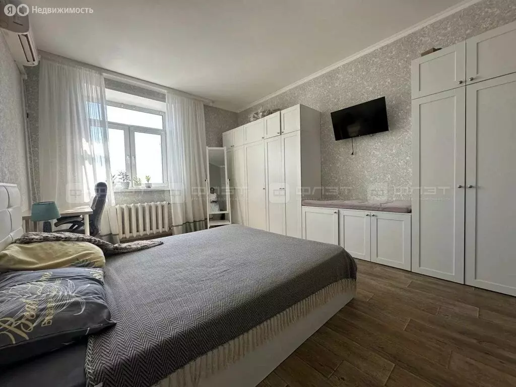 2-комнатная квартира: Казань, улица Нурсултана Назарбаева, 10 (88.2 м) - Фото 1