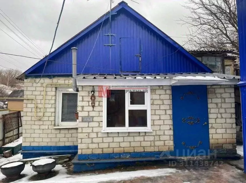 Дом в Белгородская область, Старый Оскол ул. Кирова, 40 (65 м) - Фото 0