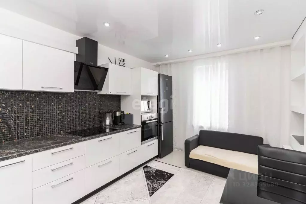 2-к кв. Тюменская область, Тюмень ул. Михаила Сперанского, 33 (55.2 м) - Фото 2