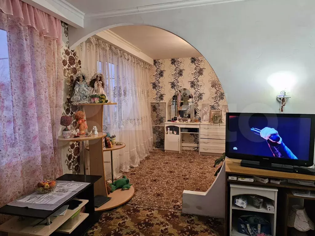 3-к. квартира, 60 м, 1/3 эт. - Фото 1