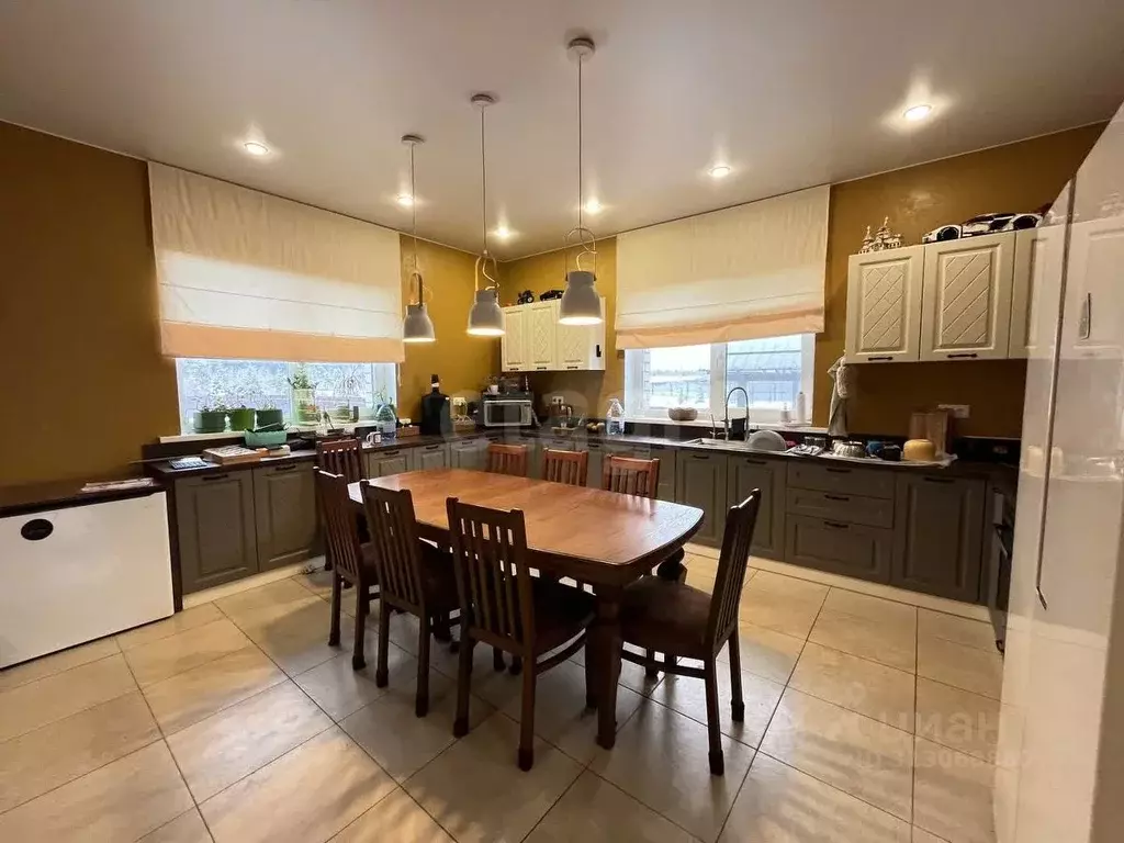 Дом в Архангельская область, Плесецк рп ул. Космонавтов, 1Д (174 м) - Фото 1