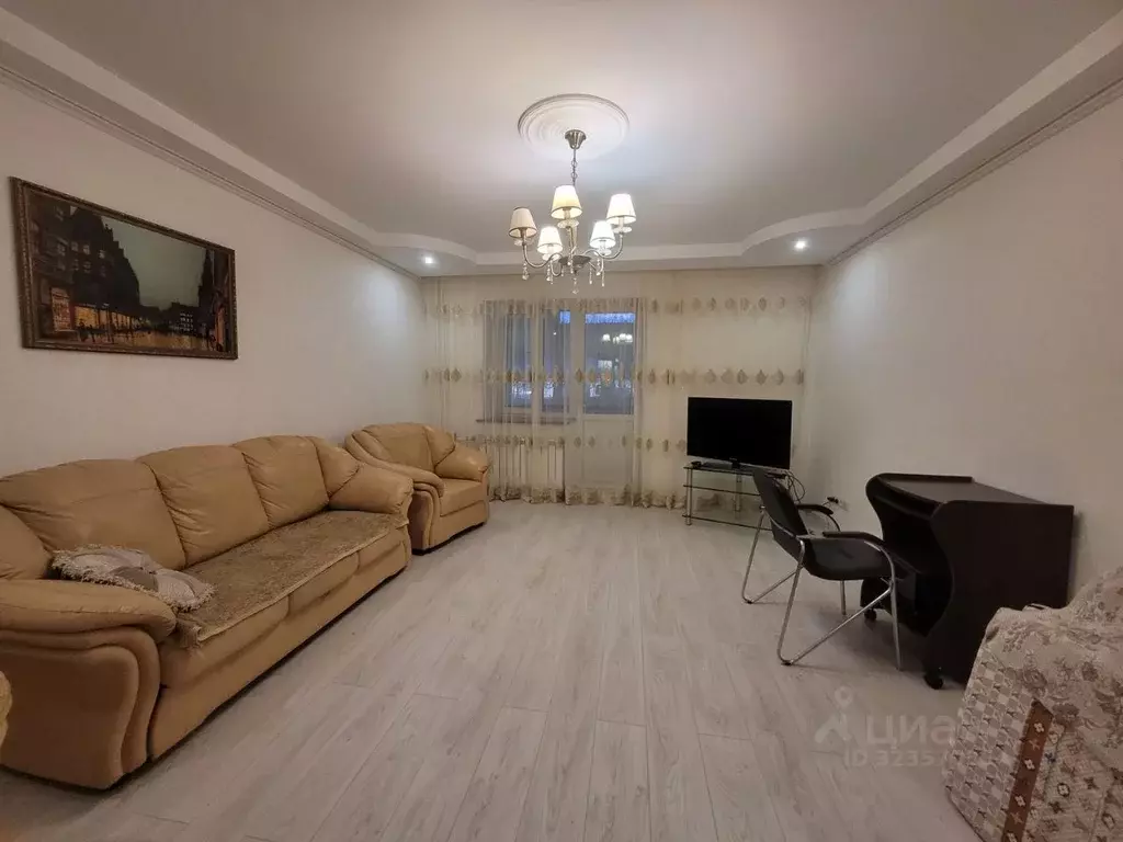 2-к кв. Калужская область, Калуга ул. Георгия Димитрова, 24 (75.0 м) - Фото 2