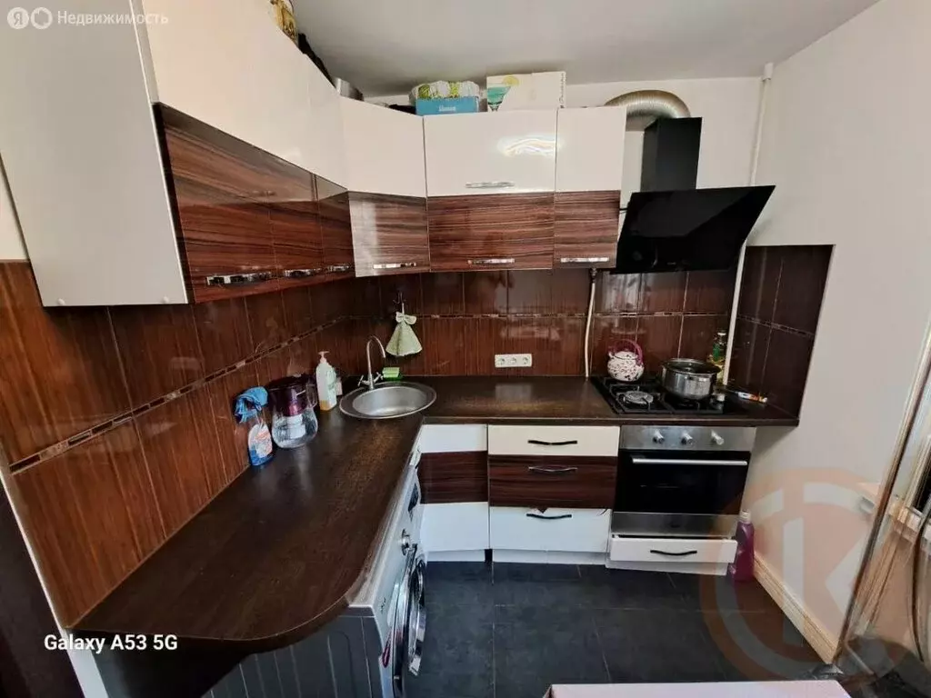 2-комнатная квартира: Симферополь, улица 1-й Конной Армии, 4 (46.8 м) - Фото 1