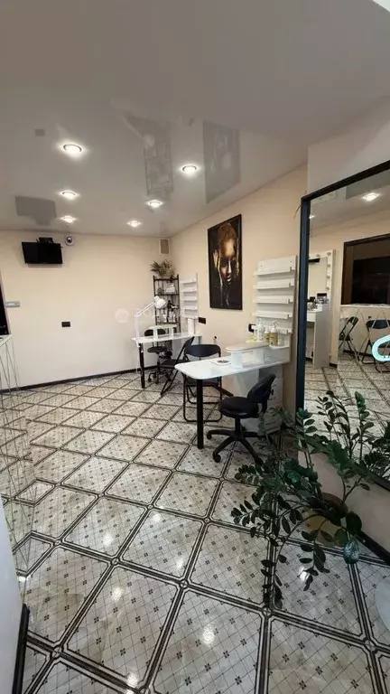 Помещение свободного назначения в Чувашия, Канаш ул. Свободы, 11 (38 ... - Фото 0