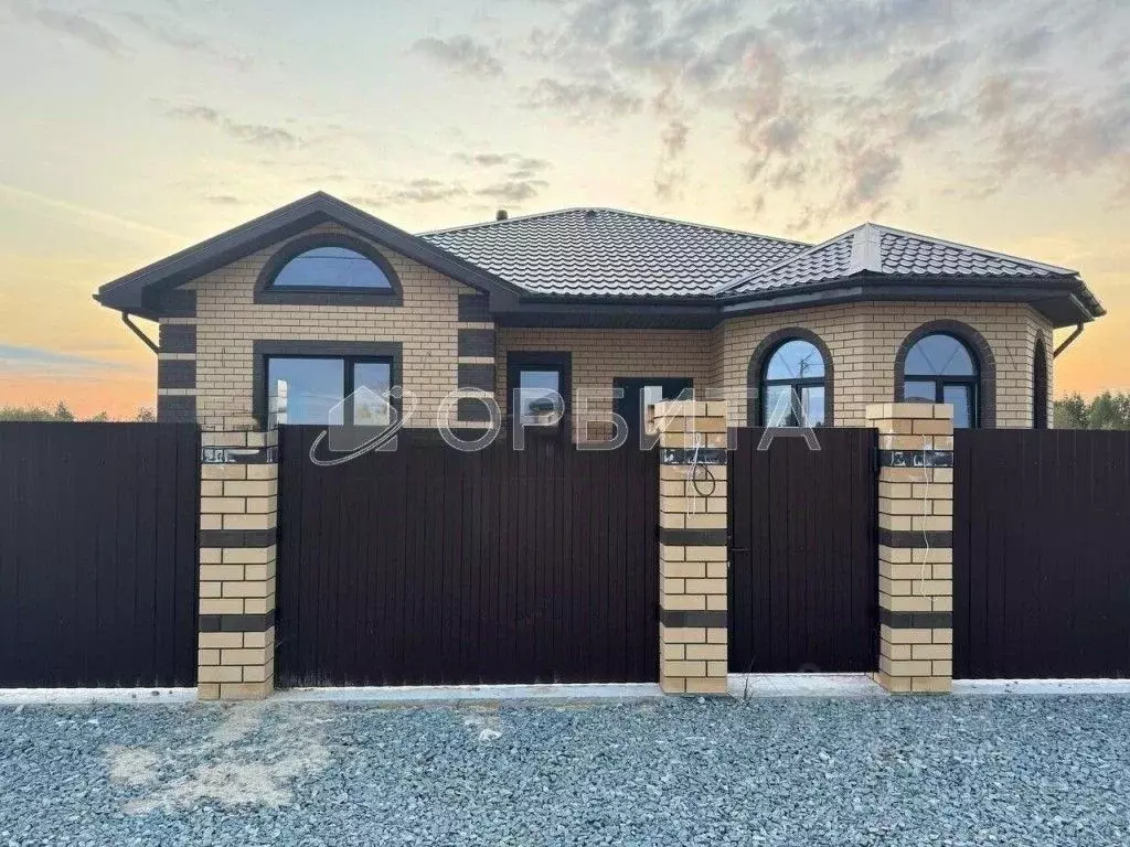 Дом в Тюменская область, Тюмень Центральная пл. (133 м) - Фото 2