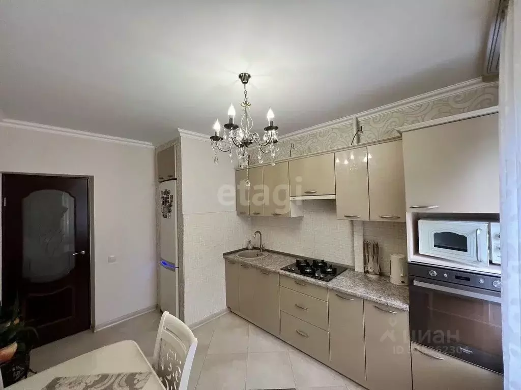 3-к кв. Калининградская область, Калининград ул. Чаадаева, 21 (63.4 м) - Фото 1