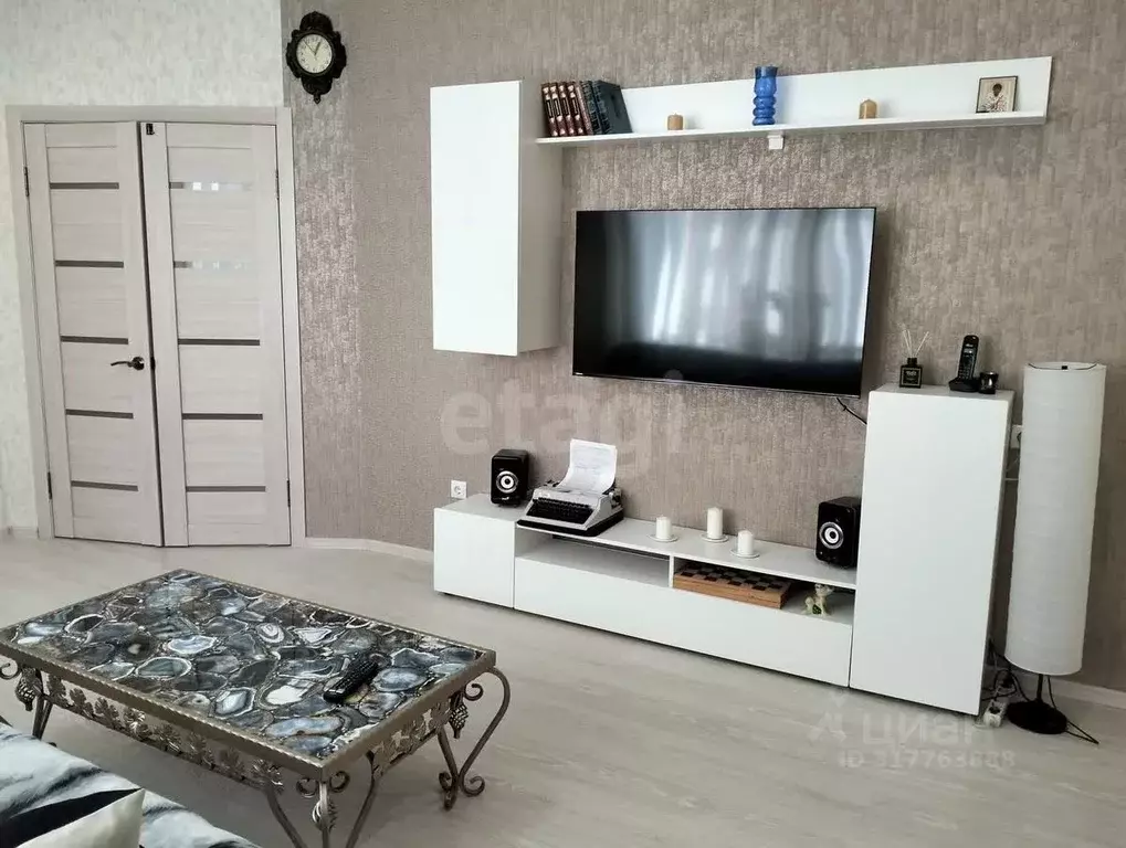 2-к кв. Орловская область, Орел ул. Латышских Стрелков, 52 (53.8 м) - Фото 0